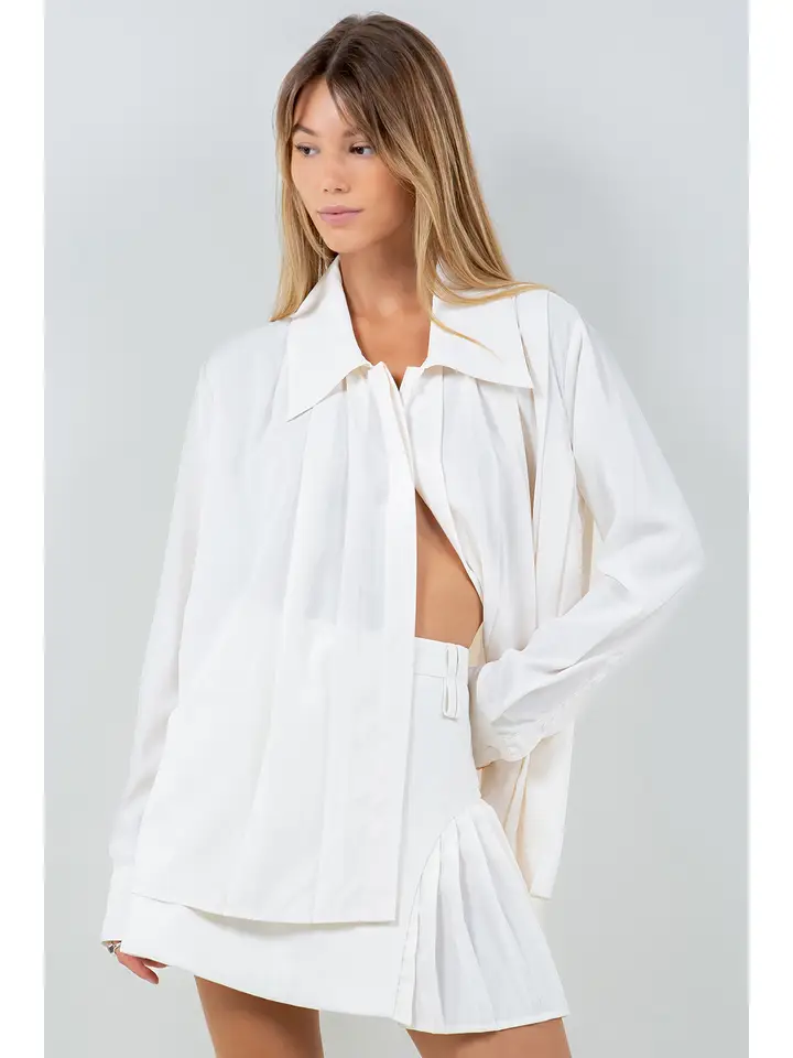 Asymmetrical Pleating Collared Shirt (available in black only)