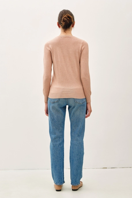 Basic Crew Neck Soft Knit Sweater (2 Colors!)